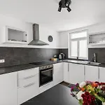 Suite Modern Fuer 6 Aalen Wlan Netflix Apartman Aalen
