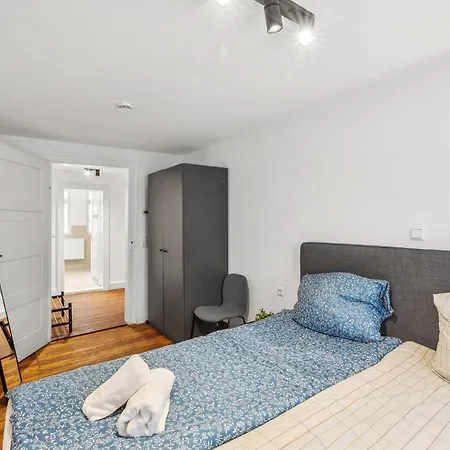 Suite Modern Fuer 6 Aalen Wlan Netflix Appartamento